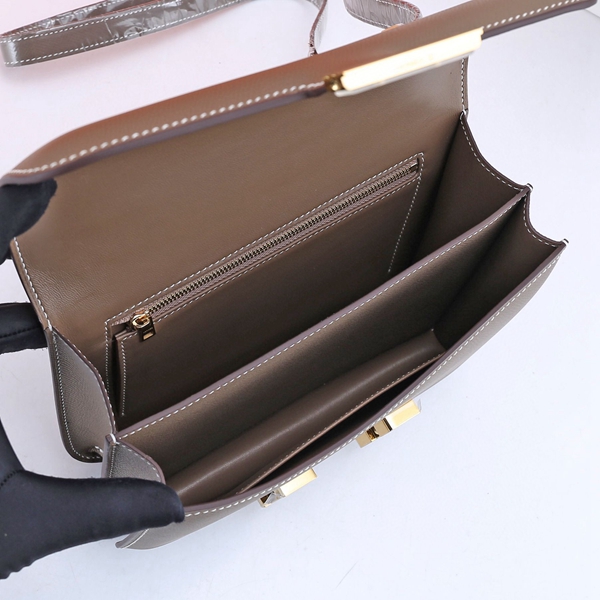 エルメスバッグ背面デザイン